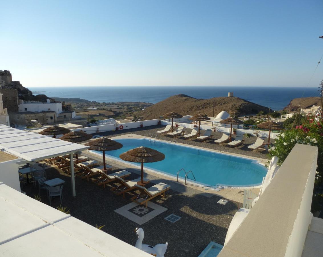 Thira'S Dolphin Aparthotel Akrotírion Екстериор снимка