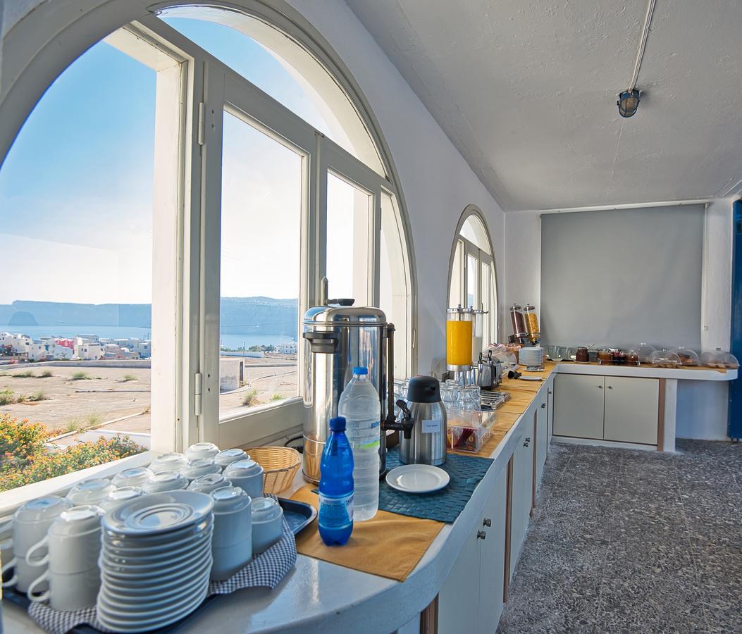 Thira'S Dolphin Aparthotel Akrotírion Екстериор снимка